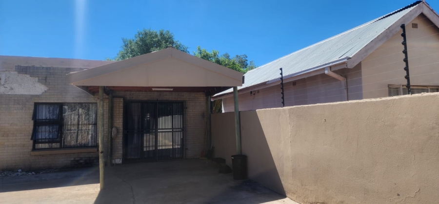 3 Bedroom Property for Sale in Hadison Park Northern Cape